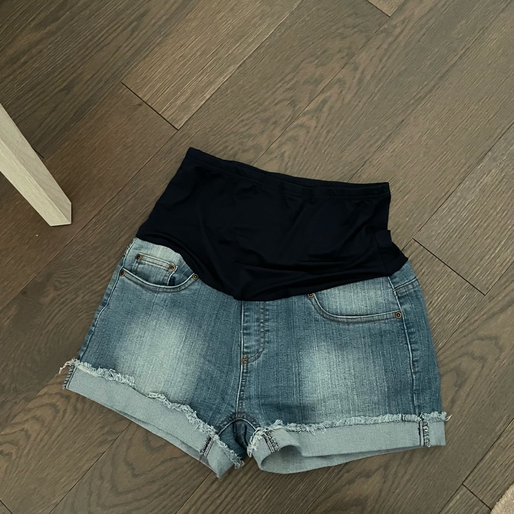 Maternity denim shorts